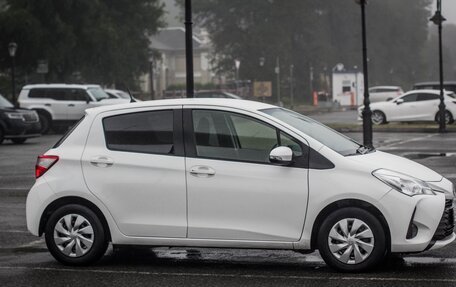 Toyota Vitz, 2017 год, 879 000 рублей, 6 фотография