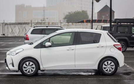 Toyota Vitz, 2017 год, 879 000 рублей, 8 фотография