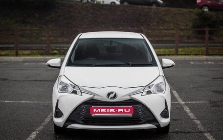 Toyota Vitz, 2017 год, 879 000 рублей, 14 фотография
