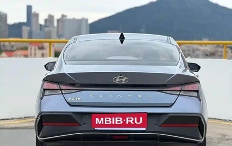 Hyundai Elantra, 2023 год, 1 180 000 рублей, 7 фотография