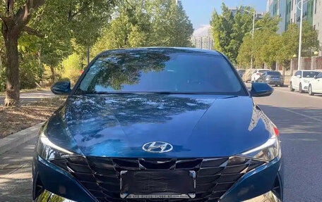 Hyundai Elantra, 2022 год, 1 150 000 рублей, 3 фотография