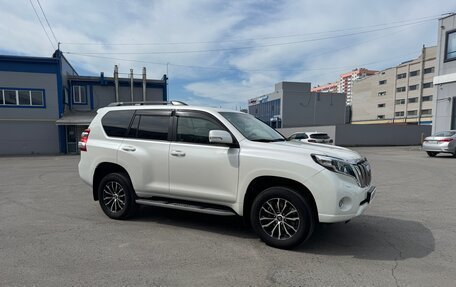 Toyota Land Cruiser Prado 150 рестайлинг 2, 2015 год, 3 750 000 рублей, 5 фотография