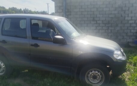 Chevrolet Niva I рестайлинг, 2019 год, 695 000 рублей, 7 фотография