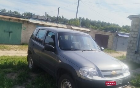 Chevrolet Niva I рестайлинг, 2019 год, 695 000 рублей, 3 фотография
