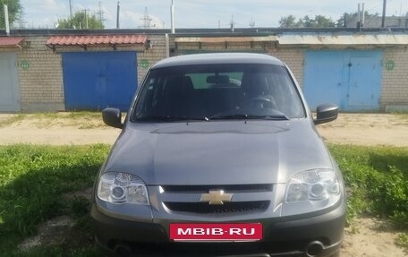 Chevrolet Niva I рестайлинг, 2019 год, 695 000 рублей, 2 фотография