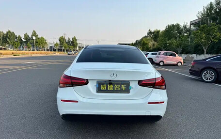Mercedes-Benz A-Класс, 2023 год, 1 830 000 рублей, 5 фотография