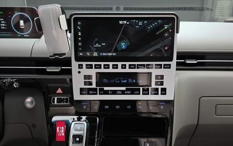 Hyundai Staria, 2024 год, 4 850 000 рублей, 18 фотография