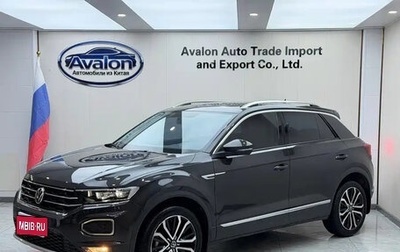 Volkswagen T-Roc I, 2023 год, 1 390 000 рублей, 1 фотография