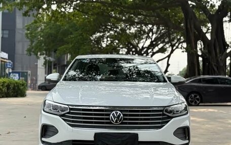Volkswagen Lavida, 2023 год, 1 049 003 рублей, 2 фотография