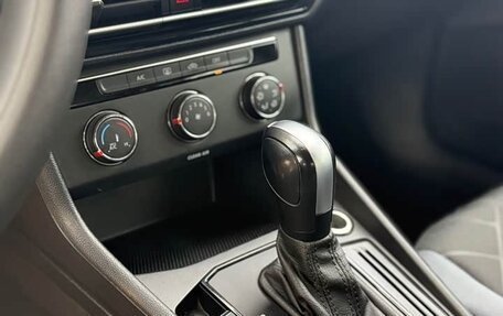 Volkswagen Lavida, 2023 год, 1 049 003 рублей, 12 фотография