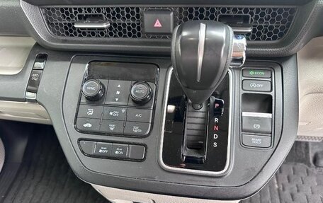 Honda Stepwgn, 2022 год, 2 250 548 рублей, 14 фотография