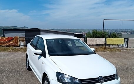 Volkswagen Polo VI (EU Market), 2014 год, 980 000 рублей, 2 фотография