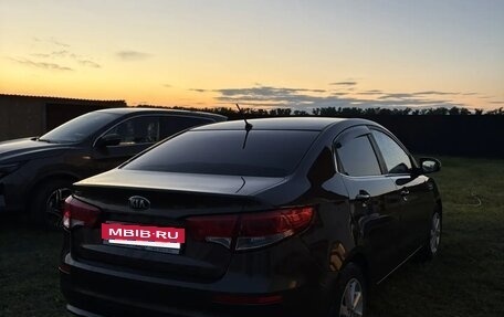 KIA Rio III рестайлинг, 2016 год, 900 000 рублей, 6 фотография