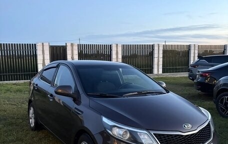 KIA Rio III рестайлинг, 2016 год, 900 000 рублей, 2 фотография