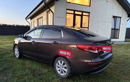 KIA Rio III рестайлинг, 2016 год, 900 000 рублей, 7 фотография