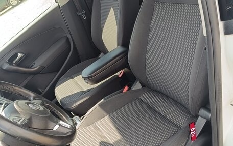 Volkswagen Polo VI (EU Market), 2014 год, 980 000 рублей, 10 фотография