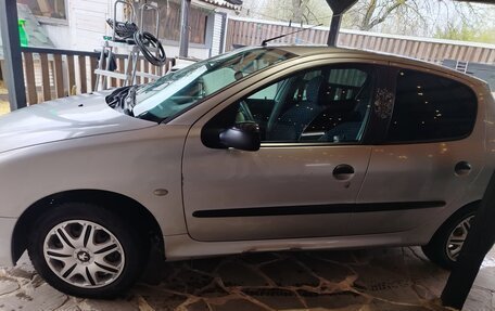 Peugeot 206, 2004 год, 285 000 рублей, 4 фотография