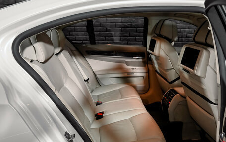 BMW 7 серия, 2011 год, 1 916 000 рублей, 21 фотография