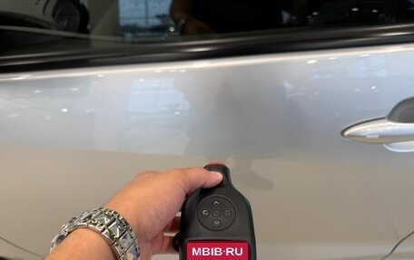 Toyota Yaris, 2021 год, 1 349 999 рублей, 22 фотография