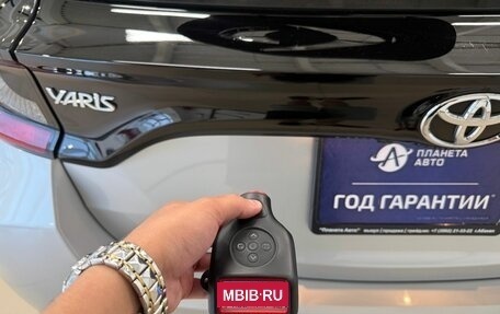 Toyota Yaris, 2021 год, 1 349 999 рублей, 25 фотография