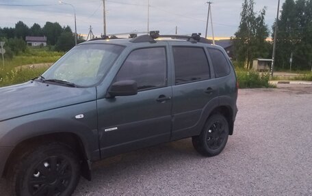 Chevrolet Niva I рестайлинг, 2013 год, 415 000 рублей, 3 фотография