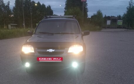 Chevrolet Niva I рестайлинг, 2013 год, 415 000 рублей, 2 фотография