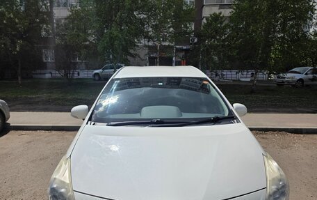 Toyota Prius Alpha I (ZVW40/41), 2013 год, 1 100 000 рублей, 3 фотография