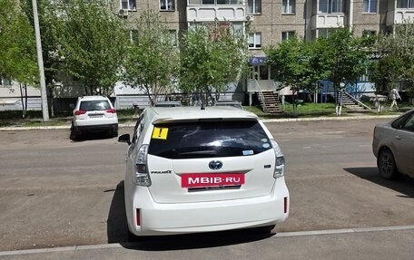 Toyota Prius Alpha I (ZVW40/41), 2013 год, 1 100 000 рублей, 6 фотография