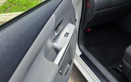 Toyota Prius Alpha I (ZVW40/41), 2013 год, 1 100 000 рублей, 11 фотография