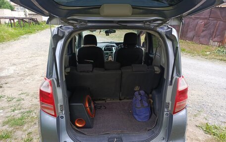 Toyota Ractis I, 2005 год, 470 000 рублей, 8 фотография