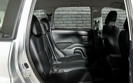 Mitsubishi Outlander III рестайлинг 3, 2012 год, 1 365 000 рублей, 15 фотография