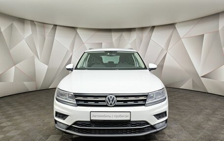 Volkswagen Tiguan II, 2018 год, 1 955 000 рублей, 7 фотография