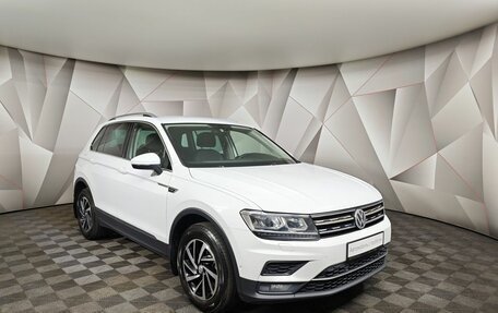 Volkswagen Tiguan II, 2018 год, 1 955 000 рублей, 3 фотография