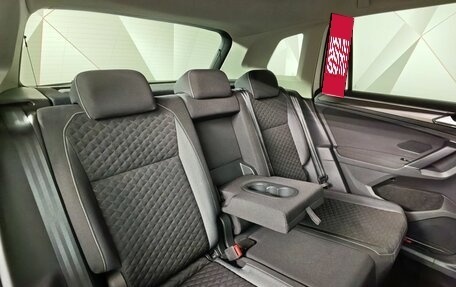 Volkswagen Tiguan II, 2018 год, 1 955 000 рублей, 17 фотография