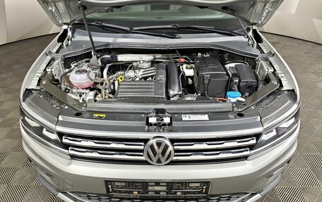 Volkswagen Tiguan II, 2018 год, 2 555 000 рублей, 11 фотография