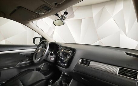 Mitsubishi Outlander III рестайлинг 3, 2012 год, 869 000 рублей, 13 фотография