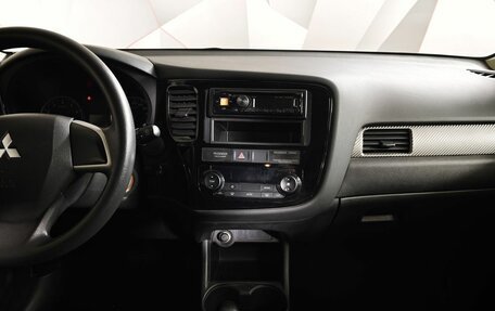 Mitsubishi Outlander III рестайлинг 3, 2012 год, 869 000 рублей, 15 фотография