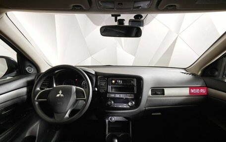 Mitsubishi Outlander III рестайлинг 3, 2012 год, 869 000 рублей, 14 фотография
