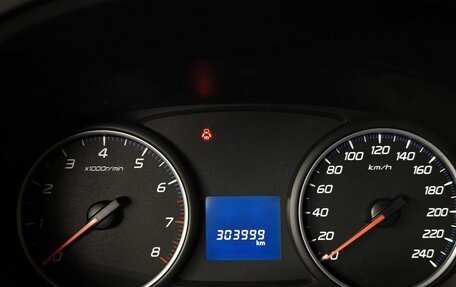 Mitsubishi Outlander III рестайлинг 3, 2012 год, 869 000 рублей, 18 фотография