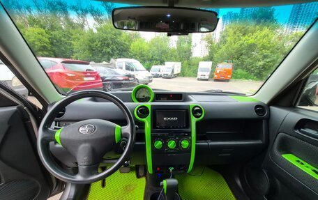 Scion xB II рестайлинг, 2004 год, 710 000 рублей, 15 фотография