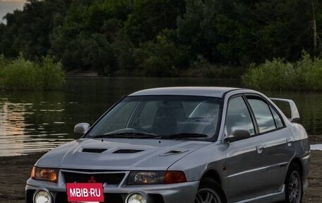 Mitsubishi Lancer VII, 1999 год, 310 000 рублей, 3 фотография