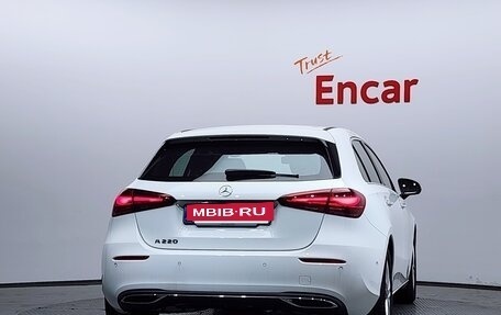 Mercedes-Benz A-Класс, 2025 год, 3 940 000 рублей, 4 фотография