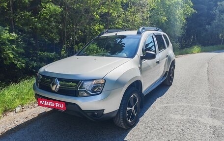 Renault Duster I рестайлинг, 2016 год, 1 370 000 рублей, 3 фотография