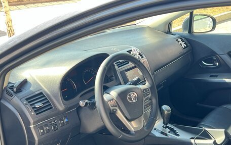 Toyota Avensis III рестайлинг, 2010 год, 1 150 000 рублей, 5 фотография