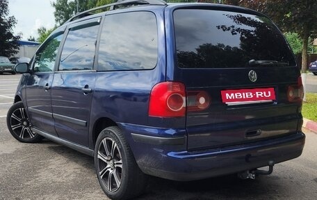 Volkswagen Sharan I рестайлинг, 2005 год, 615 000 рублей, 2 фотография