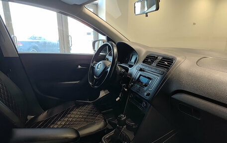 Volkswagen Polo VI (EU Market), 2016 год, 840 000 рублей, 13 фотография