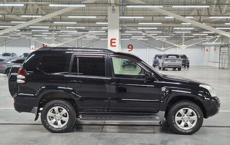 Toyota Land Cruiser Prado 120 рестайлинг, 2005 год, 1 730 000 рублей, 5 фотография