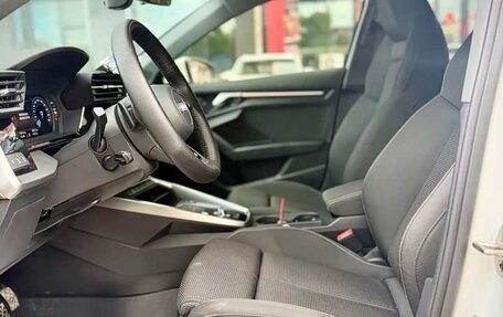 Audi A3, 2023 год, 2 006 000 рублей, 10 фотография