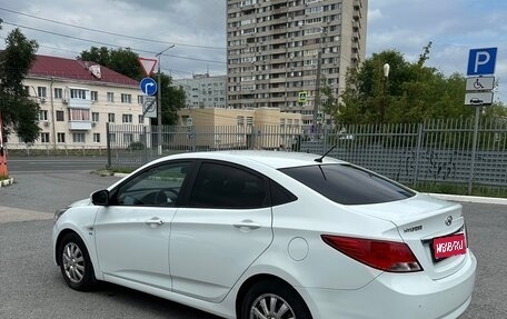 Hyundai Solaris II рестайлинг, 2015 год, 940 000 рублей, 1 фотография