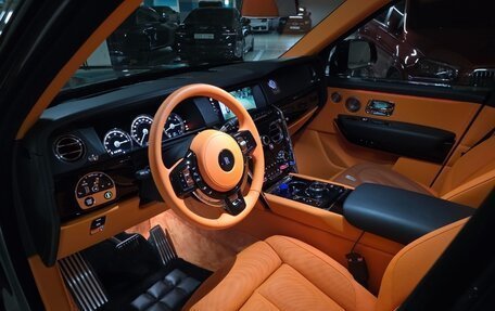 Rolls-Royce Cullinan, 2020 год, 30 500 000 рублей, 9 фотография